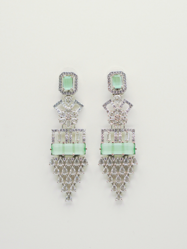 Elegant emerald and diamond chandelier earrings