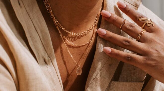 layered-jewellery